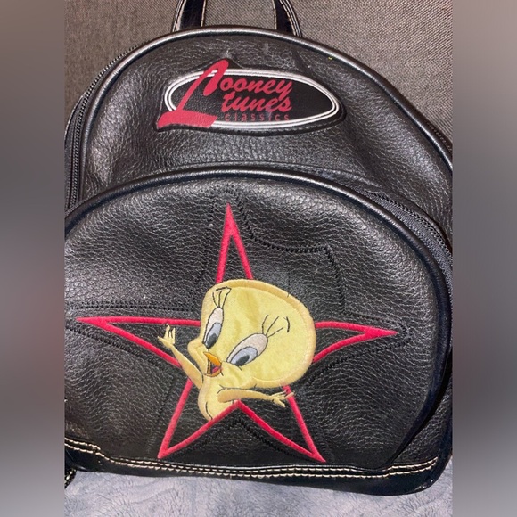 Small looney Tunes Tweety bird leather back pack - Picture 4 of 10